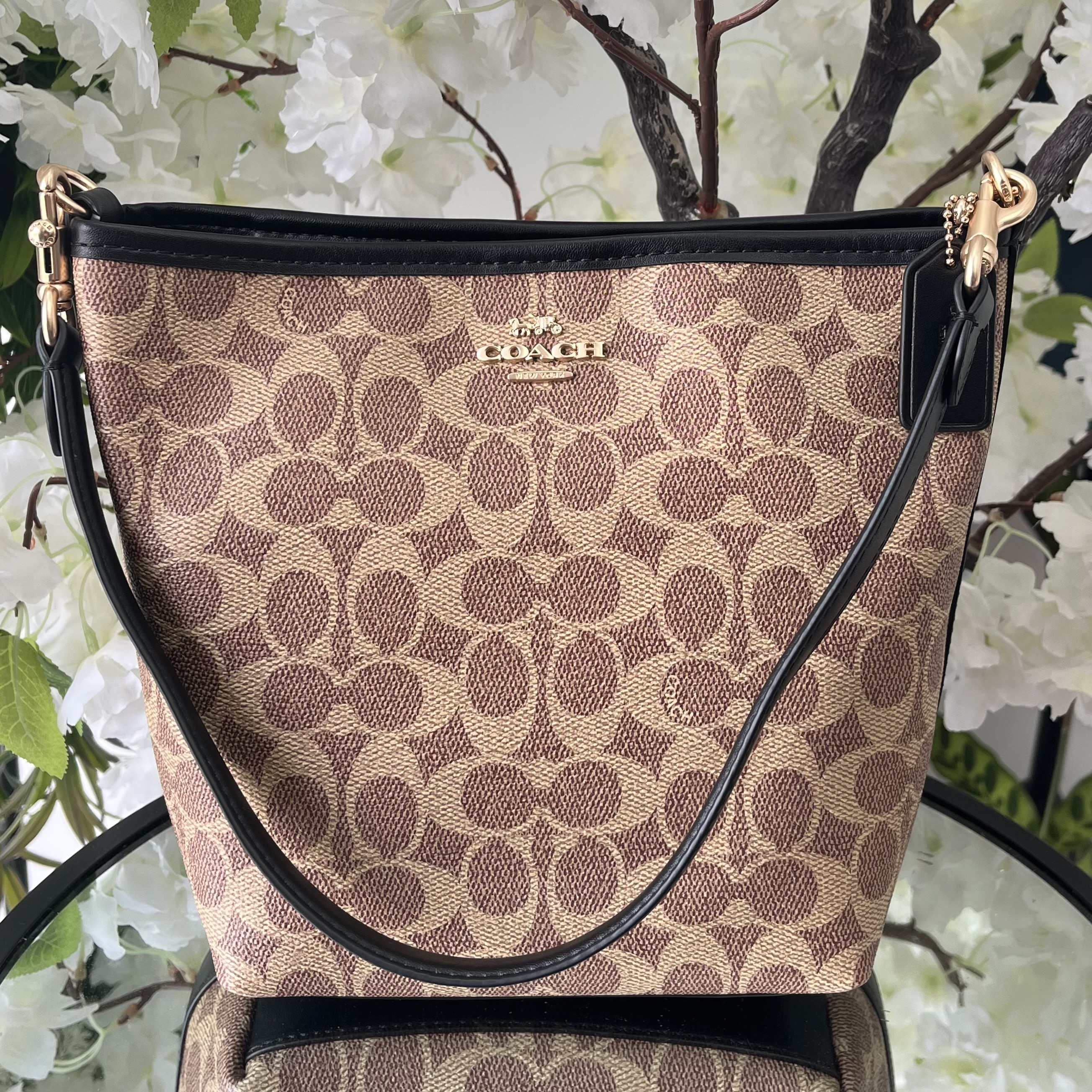 COACH-72